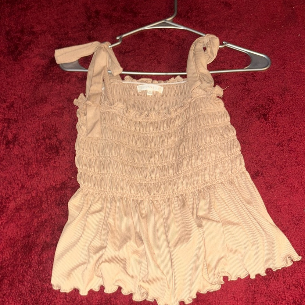 Brown shirt. Size M